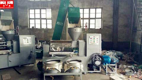 125型全自動(dòng)榨油機(jī) 125型全自動(dòng)榨油機(jī)